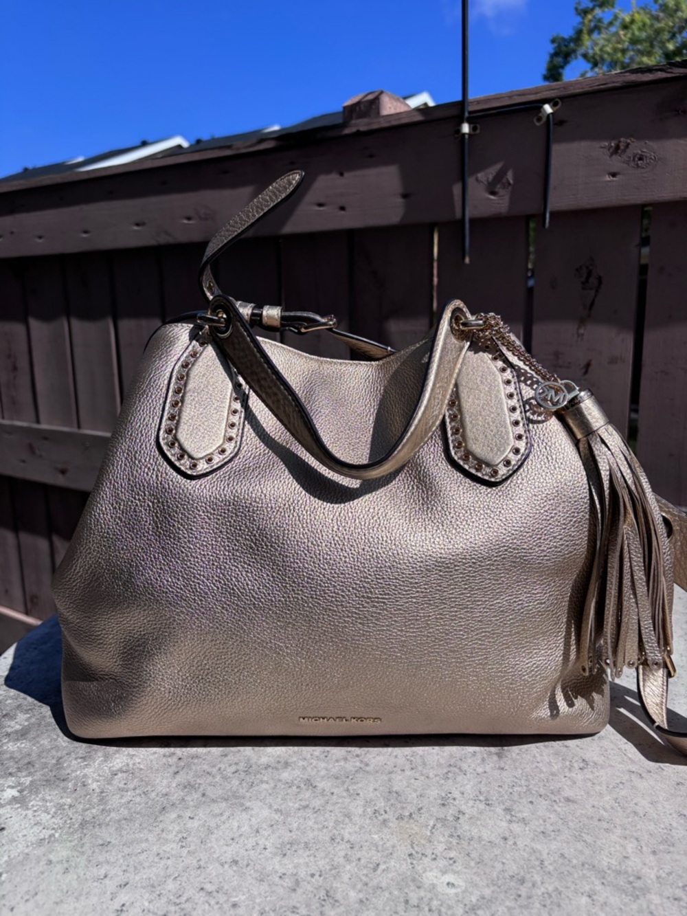 🎉NWT🎉 Metallic Gold Leather Tote Bag with Tassel - Picture 1 of 15